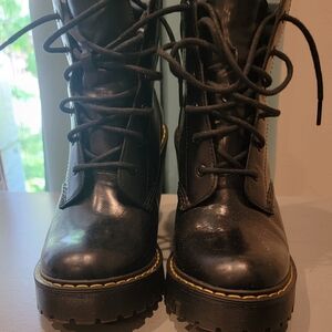 New Doc Martens Persephone Black High Heel Combat Ankle Boots Womens Size US 7